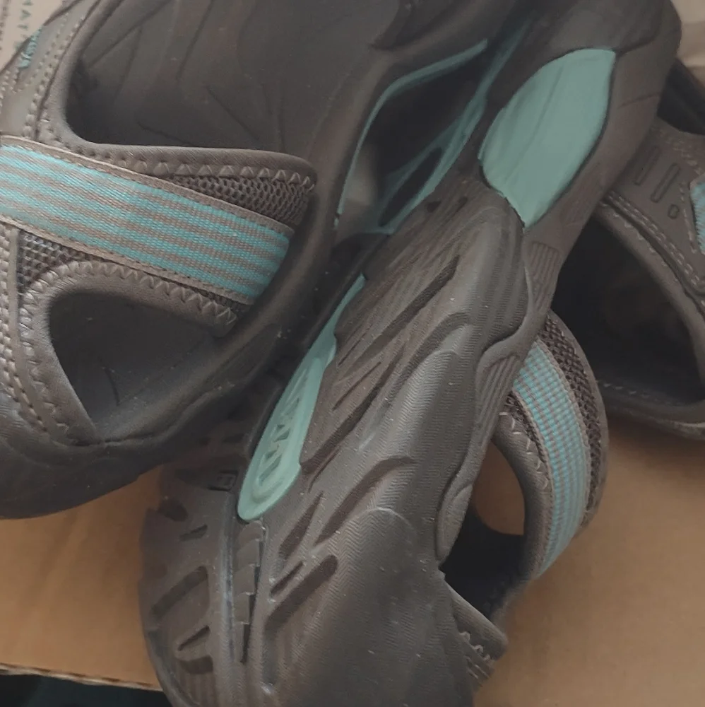 Athletic sandals - Picture 7 of 7